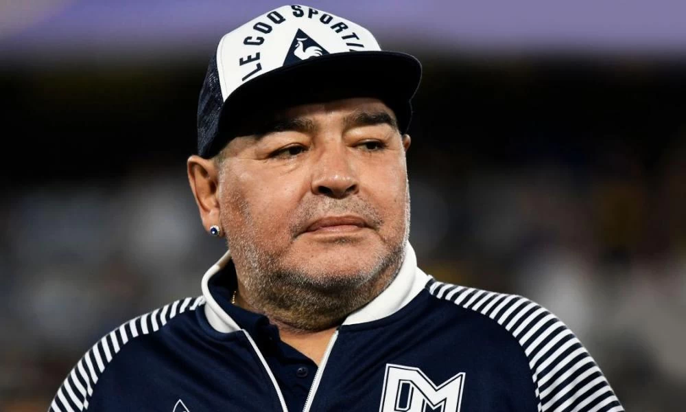 Νέες αποκαλύψεις για τον Μαραντόνα – Τον είχαν δεμένο στο κρεβάτι λίγο πριν πεθάνει